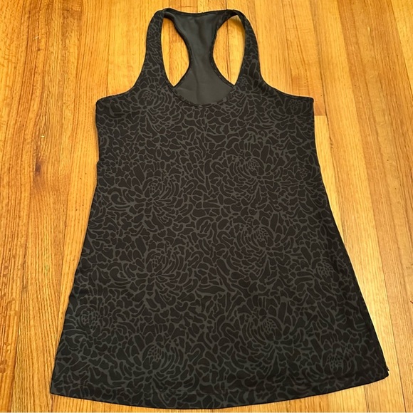 Lululemon Cool Racerback
Petal Camo Printed Black Deep Coal size unsure (z) - Picture 3 of 9